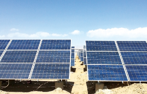 青：Ｄ现莺慊耙倒埠20MW并网光伏电站