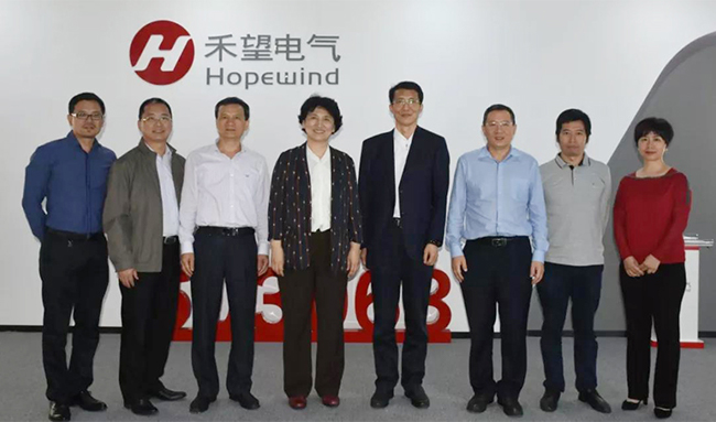 市政协副主席张晓莉一行赴888集团官网正版开展民营经济调研 (4).jpg