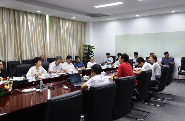 深圳市领导一行到访888集团官网正版开展挂点服务企业活动 (2).jpg