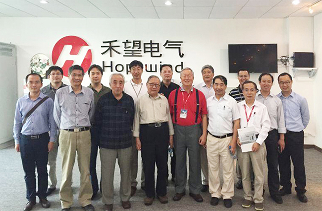 国内知名电源行业专家到888集团官网正版电气参观访问 (1).jpg