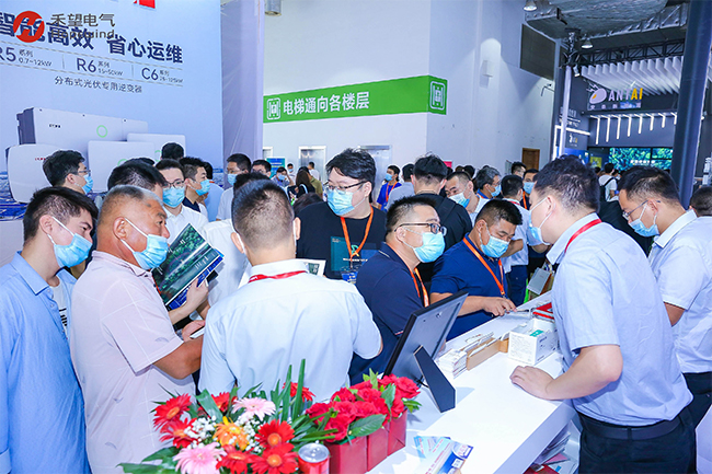 2022济南光伏展  888集团官网正版2BT26展位实力吸睛 (1).jpg