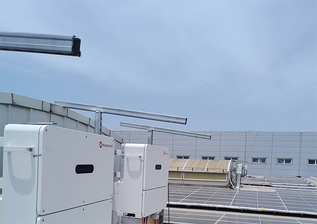 888集团官网正版光伏助力中国铁路西安局首个新能源项目并网 (2).jpg